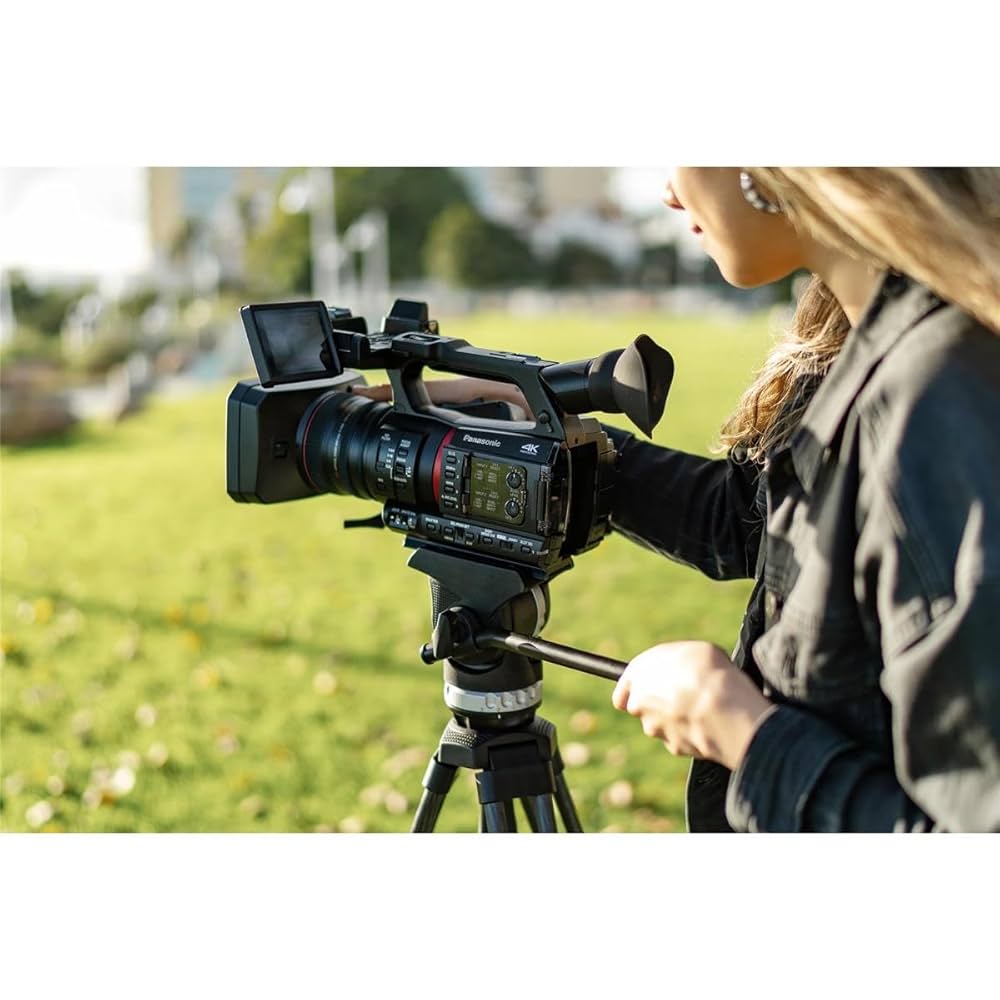 パナソニック　AG-CX350 4Kビデオカメラ、三脚セット Amazon.com : Panasonic AG-CX350 4K Camcorder Essentials